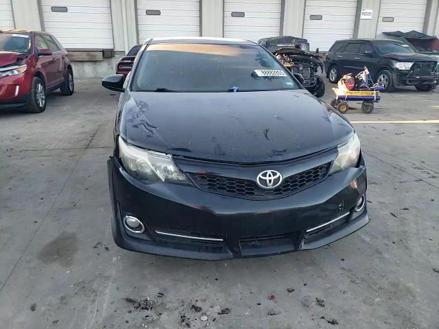 2013 Toyota Camry - Image 11