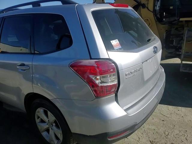 2015 Subaru Forester - Image 11