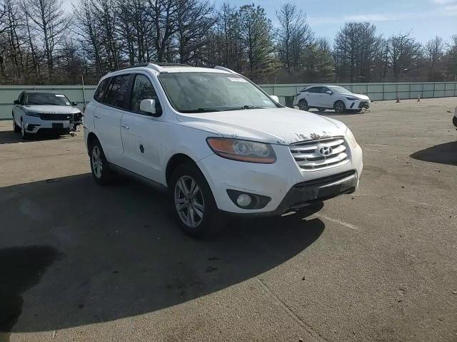 2011 Hyundai Santa Fe - Image 11