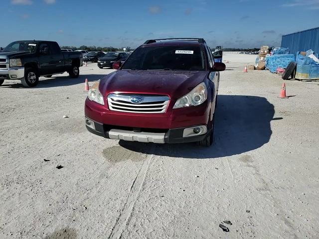 2011 Subaru Outback - Image 11