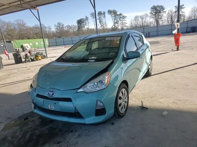 2013 Toyota Prius - Image 11