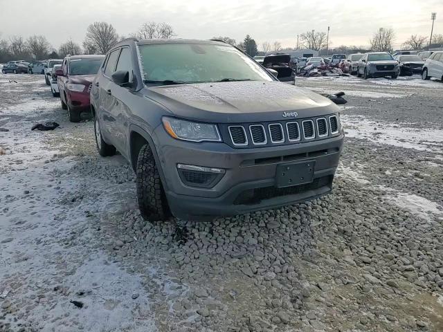 2018 Jeep Compass - Image 11