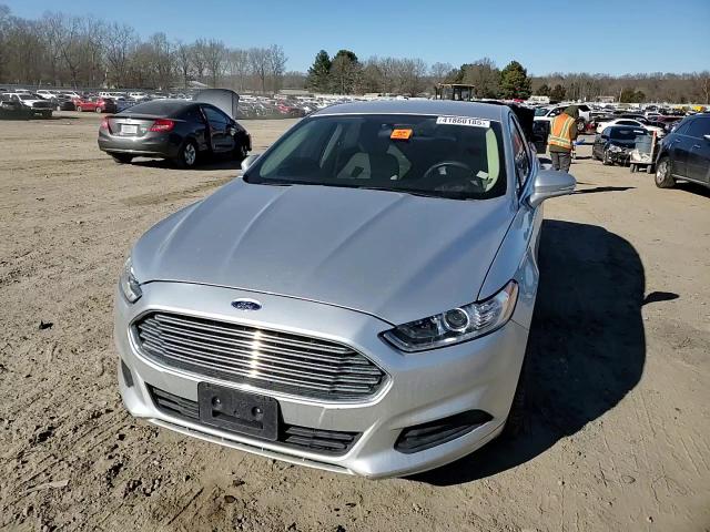 2016 Ford Fusion - Image 11