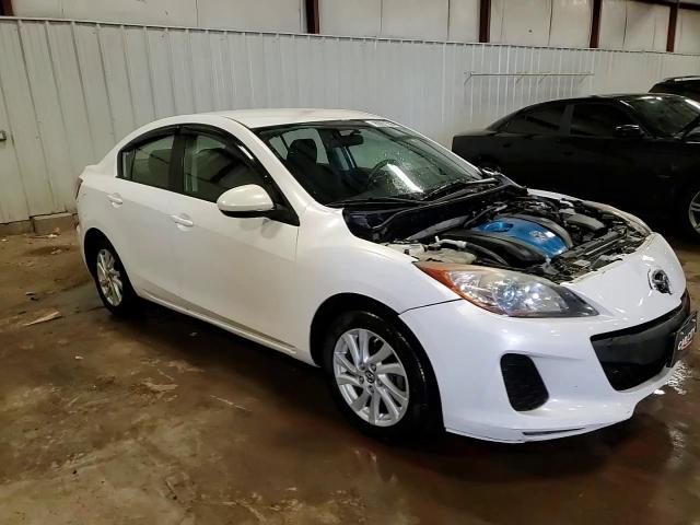 2013 Mazda 3 - Image 14