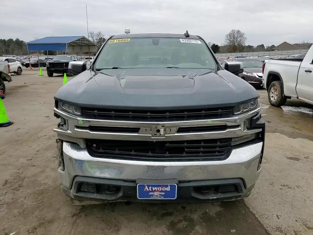 2019 Chevrolet Silverado - Image 10