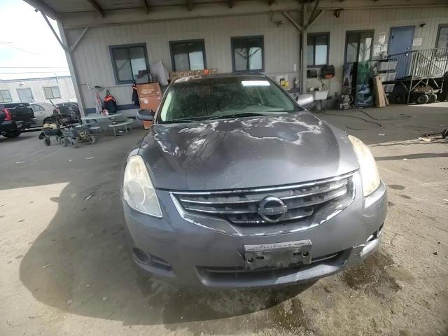 2010 Nissan Altima - Image 10