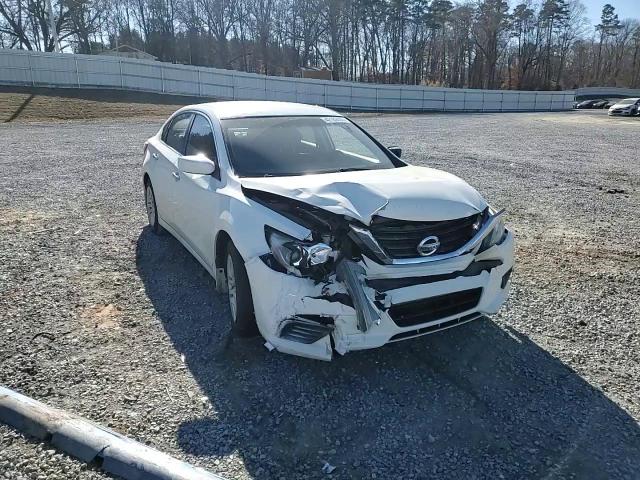 2018 Nissan Altima - Image 11