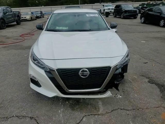 2020 Nissan Altima - Image 14