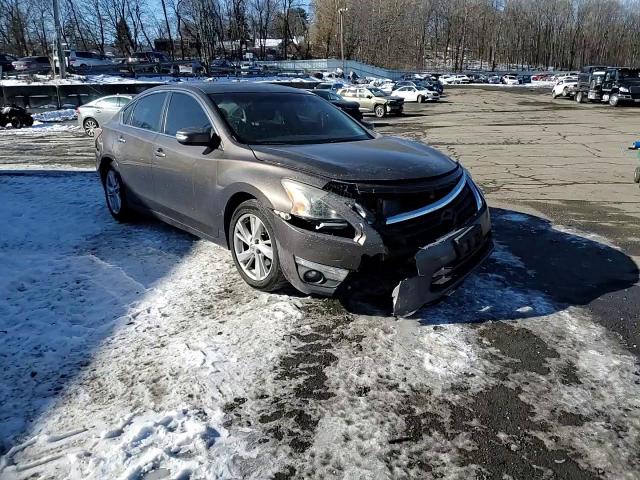 2013 Nissan Altima - Image 10