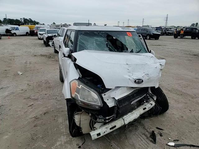 2011 Kia Soul + VIN: KNDJT2A25B7321047 Lot: 88953085