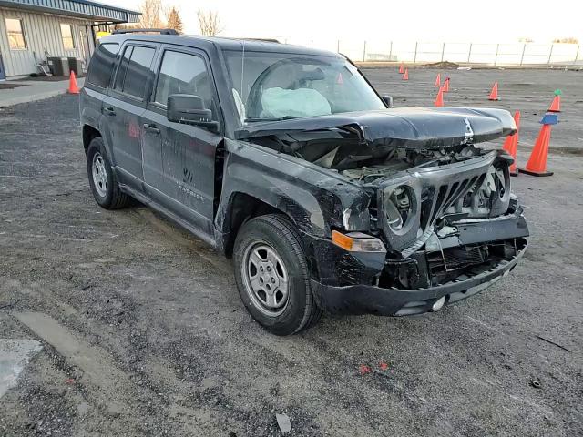2015 Jeep Liberty (Patriot) - Image 11