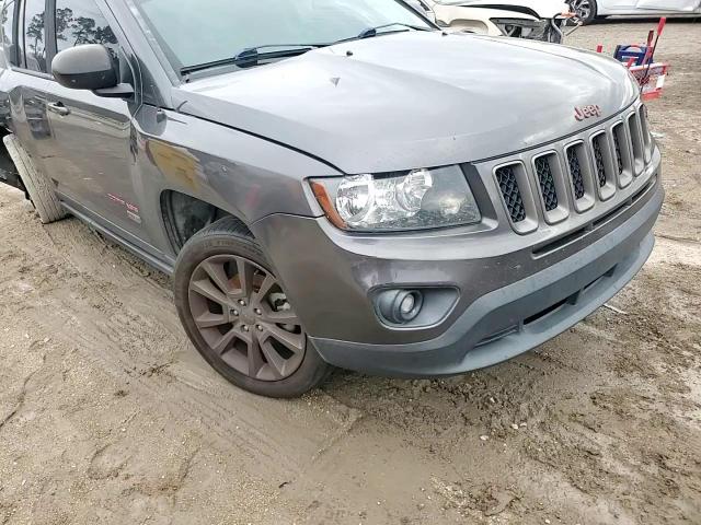 2016 Jeep Compass - Image 12
