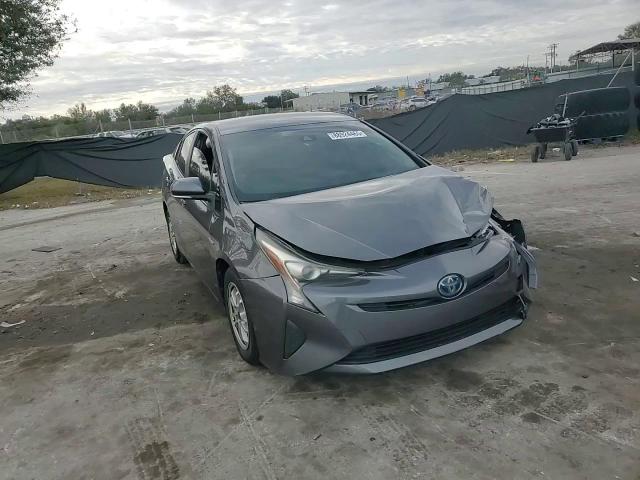 2017 Toyota Prius - Image 11