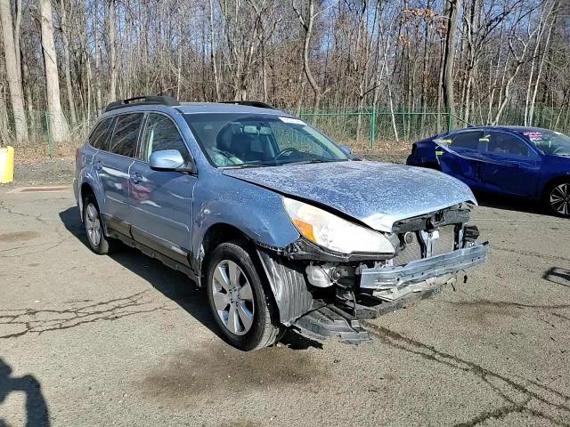 2011 Subaru Outback - Image 11