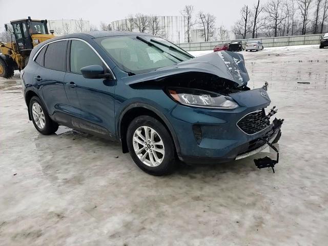 2020 Ford Escape - Image 12
