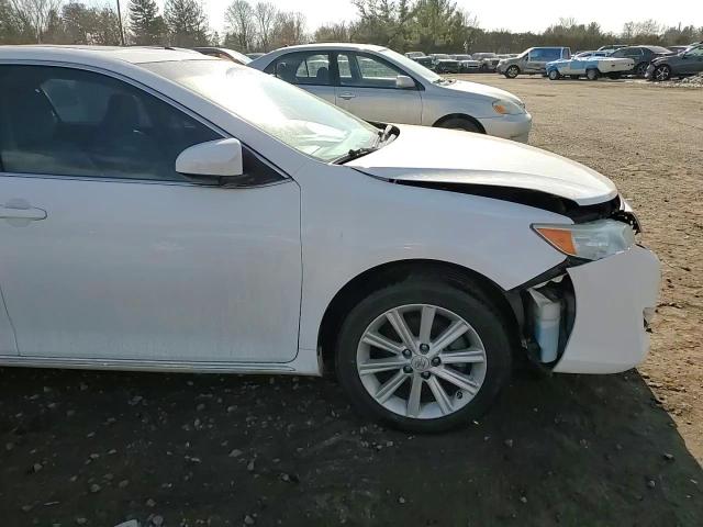 2013 Toyota Camry - Image 10
