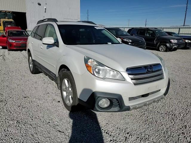 2013 Subaru Outback - Image 11