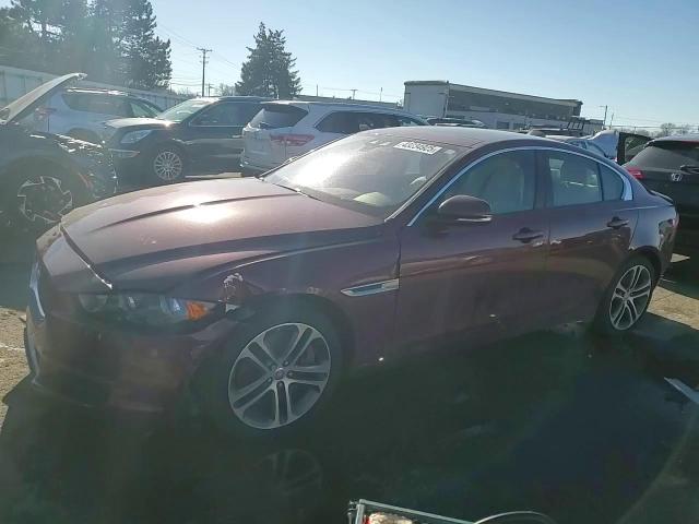 2017 Jaguar XE - Image 11