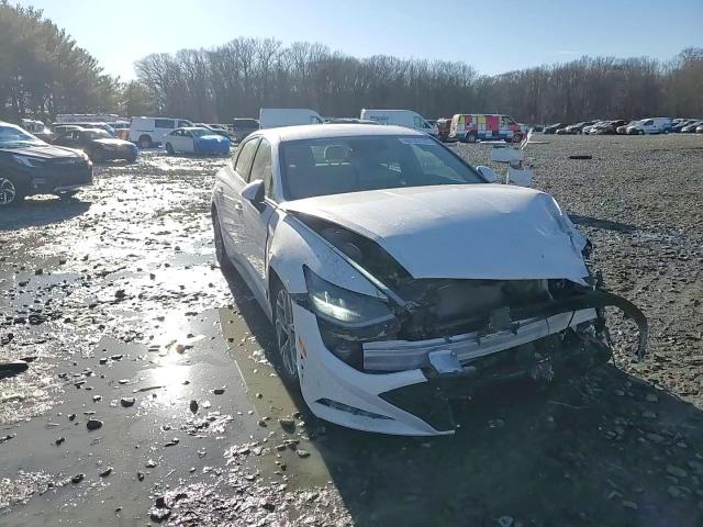 2021 Hyundai Sonata - Image 11