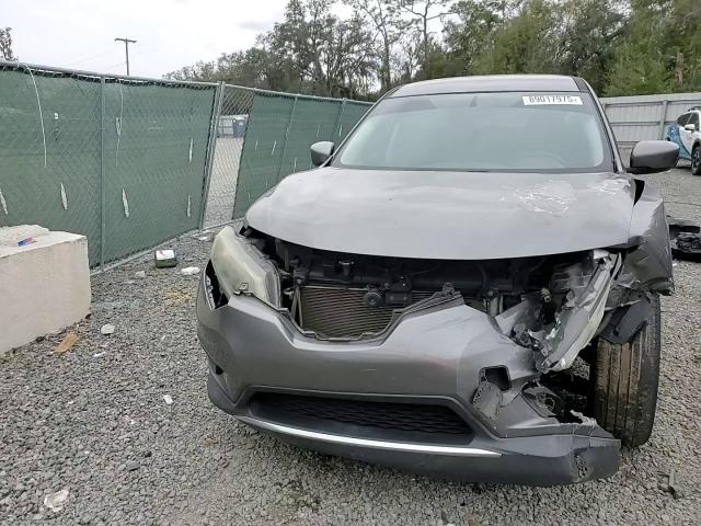 2016 Nissan Rogue - Image 12