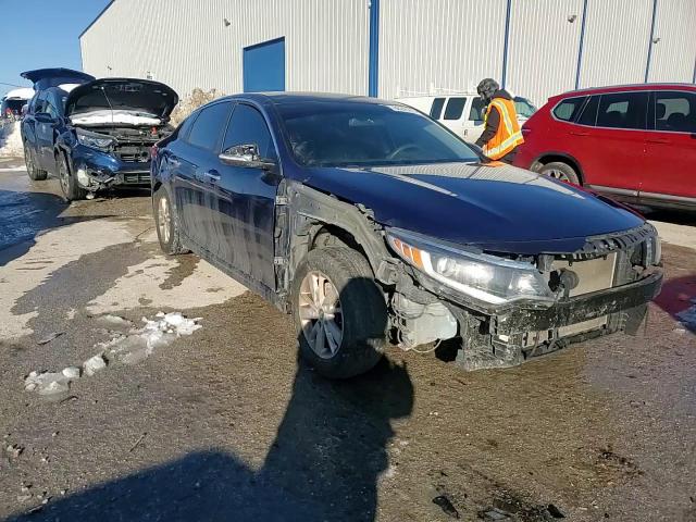 2016 Kia Optima - Image 10