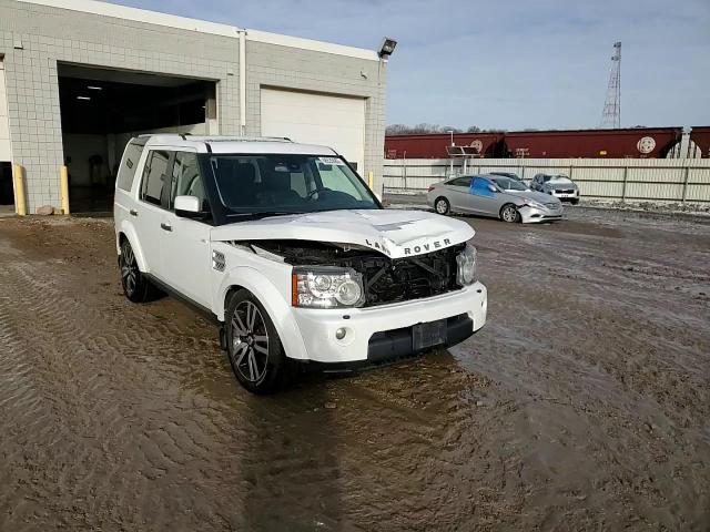 2012 Land Rover LR4 - Image 11