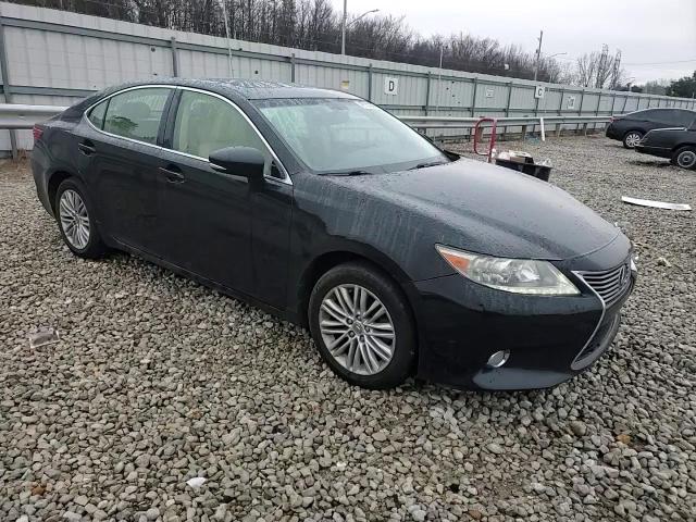 2013 Lexus ES - Image 10