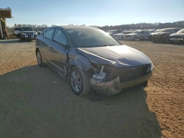 2019 Hyundai Elantra - Image 10