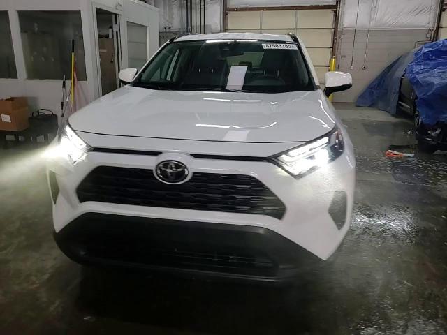 2022 Toyota RAV 4 - Image 15