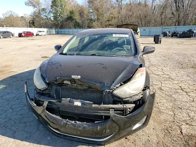 2013 Hyundai Elantra - Image 11