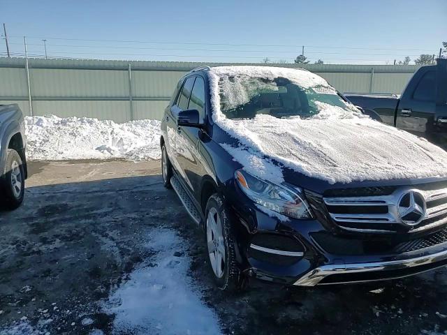 2019 Mercedes-Benz GLE - Image 12