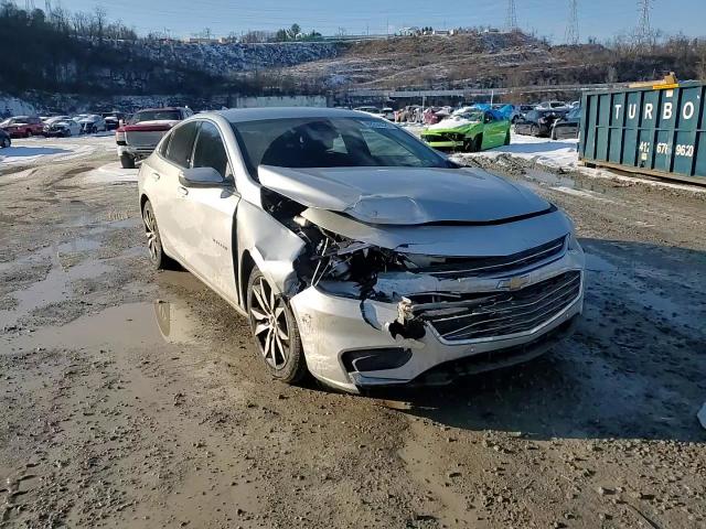2016 Chevrolet Malibu - Image 13