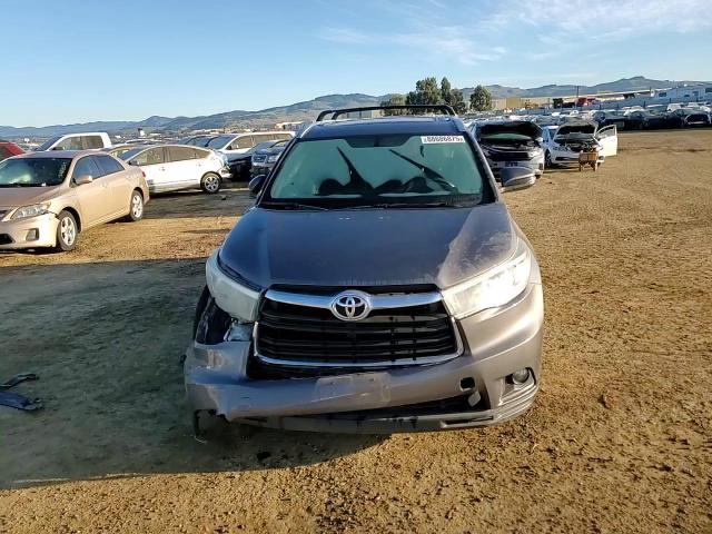 2015 Toyota Highlander - Image 11