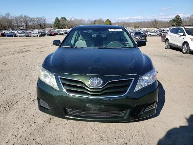 2010 Toyota Camry - Image 11