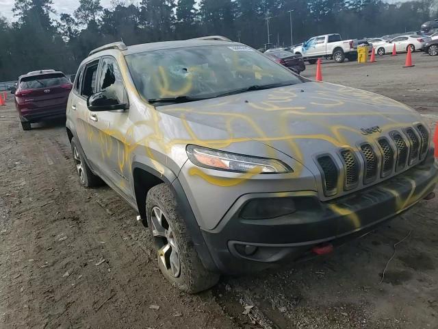 2015 Jeep Cherokee - Image 12