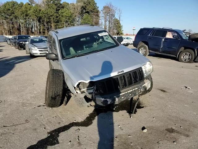 2006 Jeep Grand Cherokee - Image 12