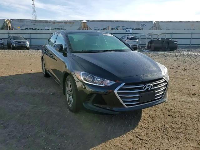 2018 Hyundai Elantra - Image 10
