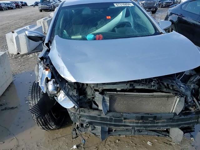 2013 Hyundai Elantra - Image 14