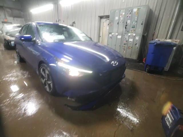 2023 Hyundai Elantra - Image 13