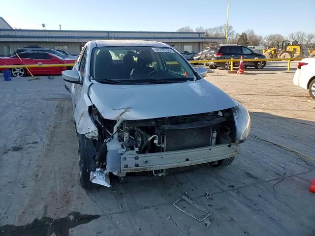 2019 Nissan Versa - Image 14