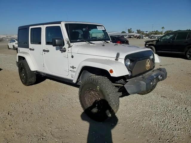 2015 Jeep Wrangler - Image 11