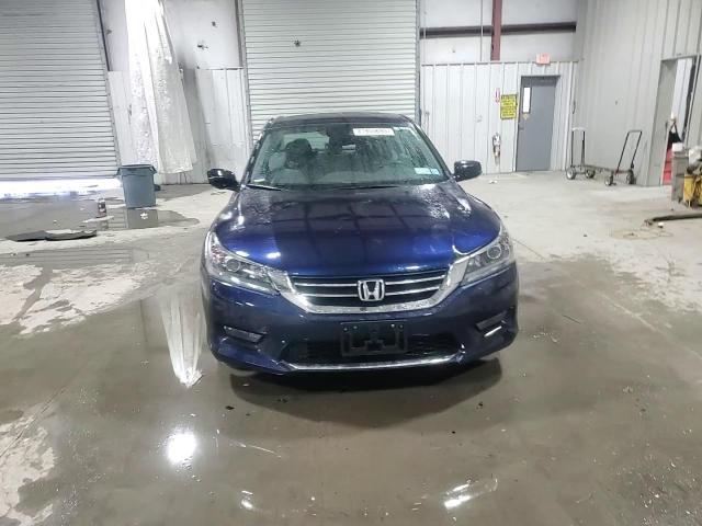 2015 Honda Accord - Image 13