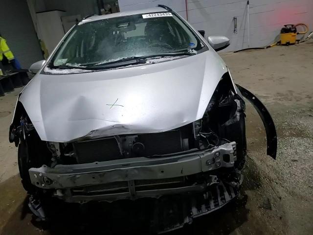 2018 Toyota Prius - Image 11