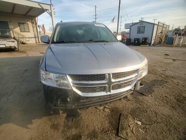 2017 Dodge Journey - Image 11