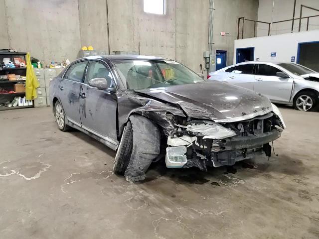 2011 Toyota Avalon - Image 10