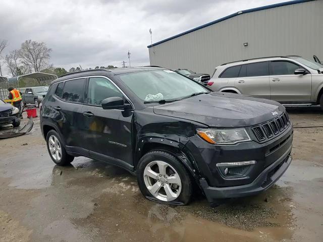 2019 Jeep Compass - Image 15