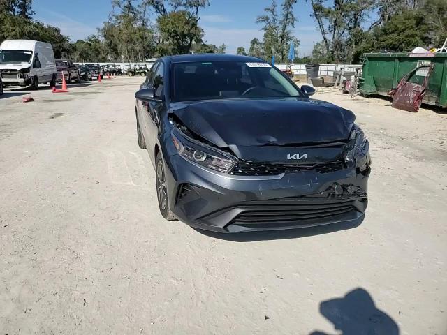 2024 Kia Forte - Image 13