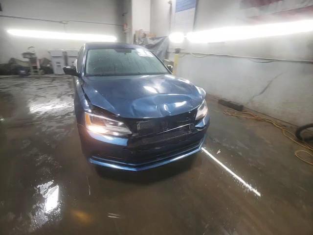 2015 Volkswagen Jetta - Image 13