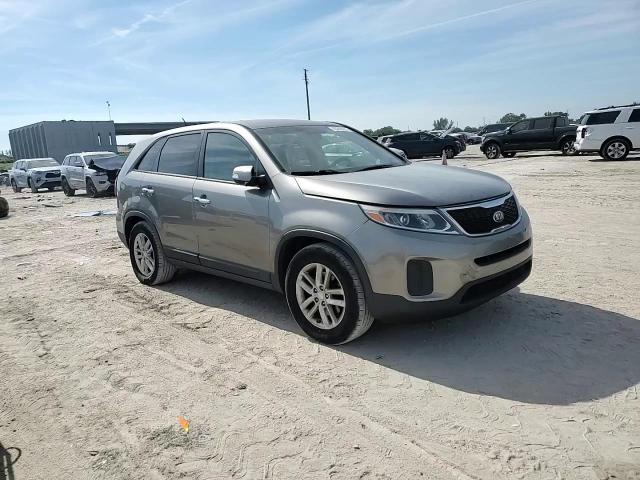 2014 Kia Sorento - Image 11