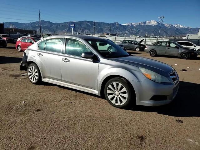 2010 Subaru Legacy - Image 10